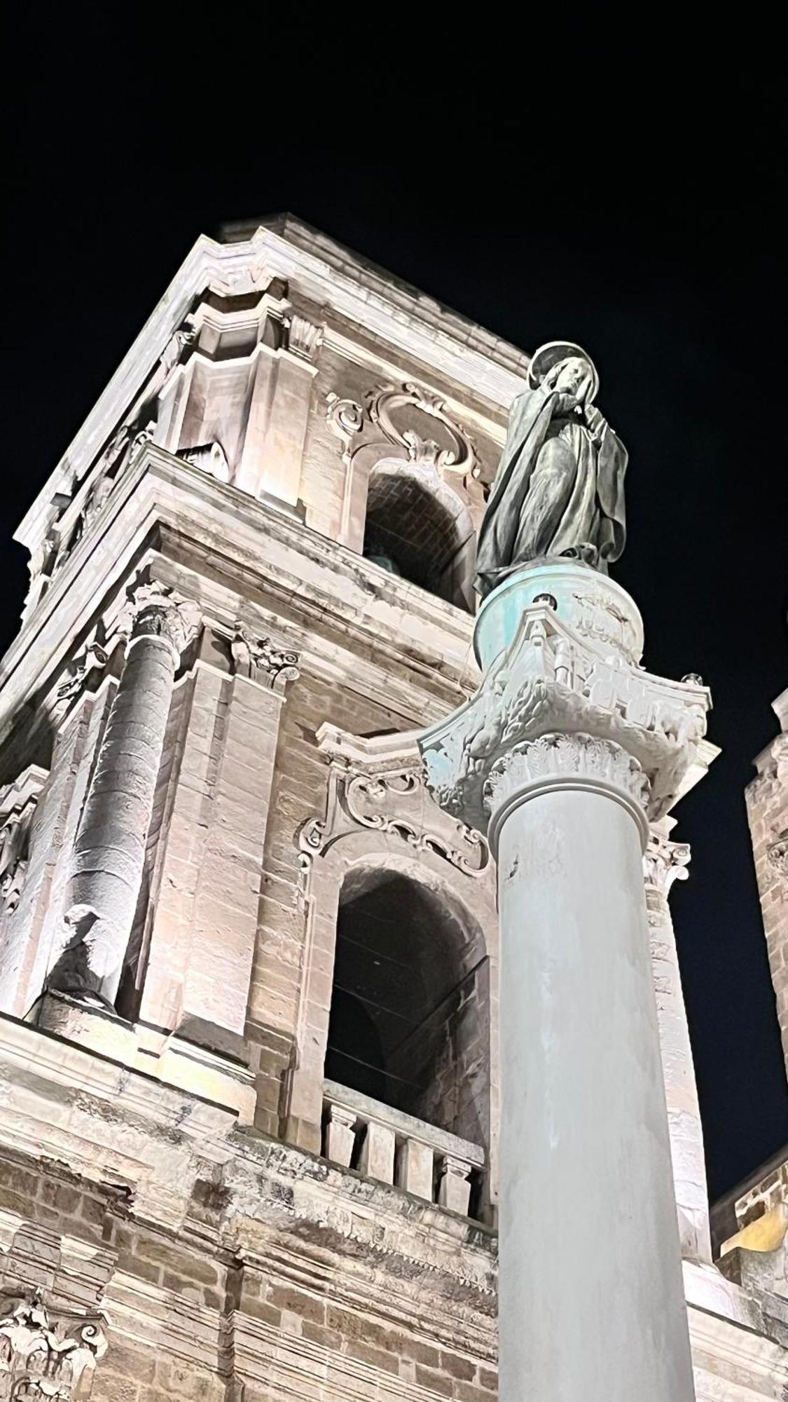 Апартаменты Il Duomo E Il Mare Бриндизи Экстерьер фото